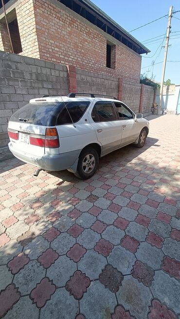 Nissan: Nissan R Nessa: 1997 г., 2 л, Автомат, Бензин, Кроссовер