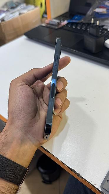 i̇phone usb: IPhone 12 Pro, 256 GB, Pacific Blue, Barmaq izi, Face ID, Simsiz şarj — 3