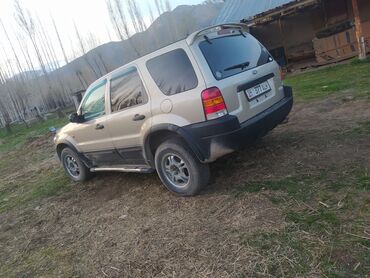 машина ноокат: Ford Maverick: 2002 г., 2 л, Механика, Газ, Кроссовер