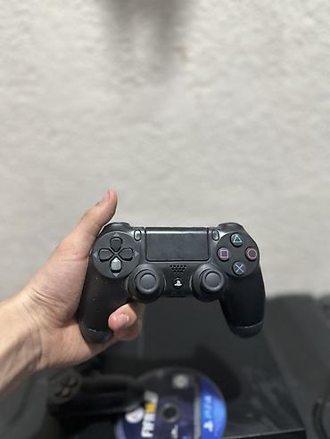 Sony PlayStation: Ps 4 + 2 джойстика и fifa 18. Без торга! Людей с торгом сразу в блок! — 4
