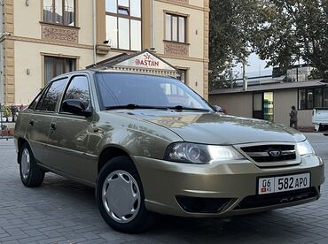 продаю в связи переездом: Daewoo Nexia: 2011 г., 1.6 л, Механика, Газ, Седан
