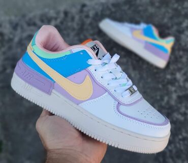 Women's Sneakers and athletic shoes: 38 — 7