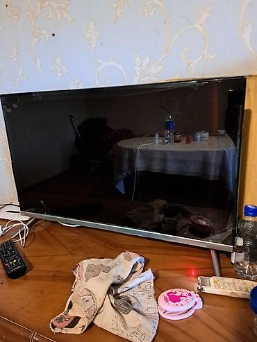 Televizorlar: Televizor – düz ekran, nazik çərçivəli model - Təxminən 40–43 düym — 1