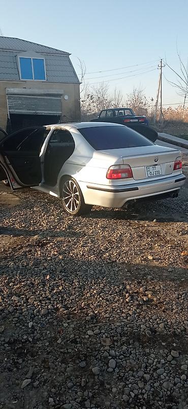 mercedes 180 b: BMW 5 Series E39 sedan – gümüşü rəng. - Kuzov: 4 qapı, M-Style ön-arka — 6