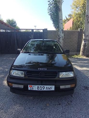 rio de tower: Volkswagen Vento: 1993 г., Механика, Седан — 3