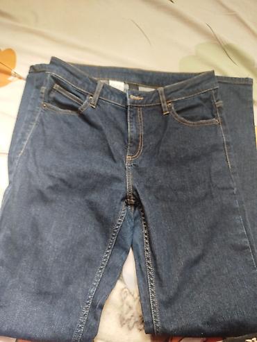 Джинсы: Джинсы классического кроя из плотного денима темно‑синего цвета. - — 3