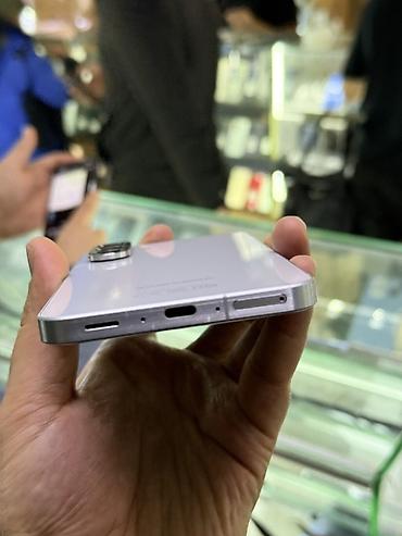 Samsung: Samsung Galaxy A56 5G, Б/у, 256 ГБ, цвет - Белый, 2 SIM — 5