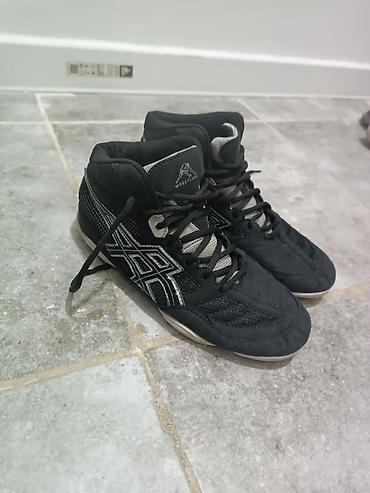 Перчатки: Борцовки Asics + перчатки Top Ten
состояние отличное, б/у — 1