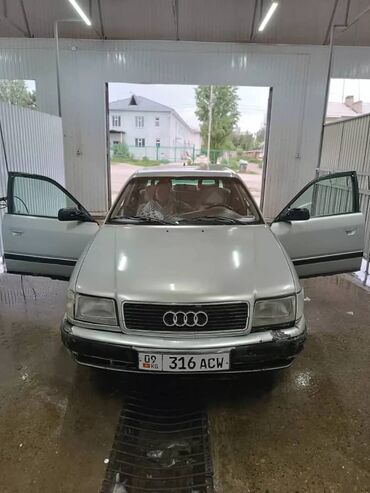 чехолы на машину: Audi S4: 1991 г., 2 л, Механика, Бензин, Седан