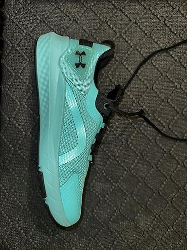 under armour: Under Armour krossovkaları (30cm uzunlugu)46 razmer satılır, 46 — 6
