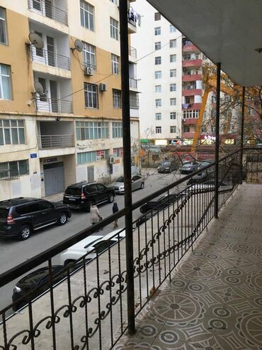 Digər kommersiya daşınmaz əmlakı: Həzi Aslanov metrosunun yaxınlığında 2-ci mertebede yerləşən kurs — 10