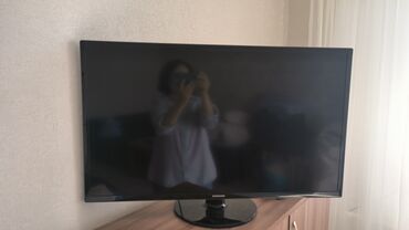 санса: Продается телевизор фирмы Самсунг. длина 73, высота 43 см