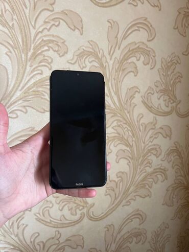 400 manatliq telefonlar: Xiaomi Redmi 8, 64 ГБ, цвет - Черный, 
 Отпечаток пальца, Две SIM карты, Face ID