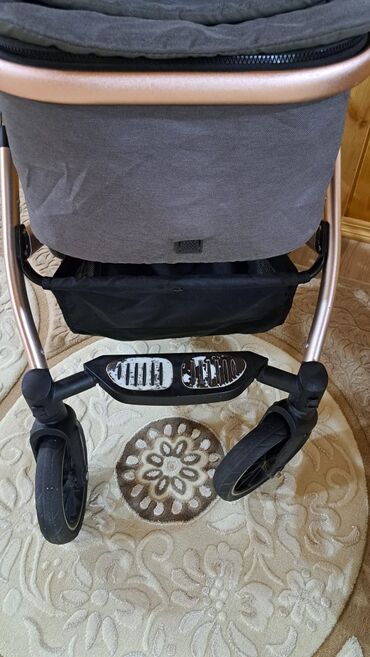 Araba-beşiklər: Çıxarılmayan beşikli araba — 2