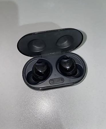samsung buds pro: Беспроводные наушники Samsung Galaxy Buds (чёрные) с зарядным кейсом — 2