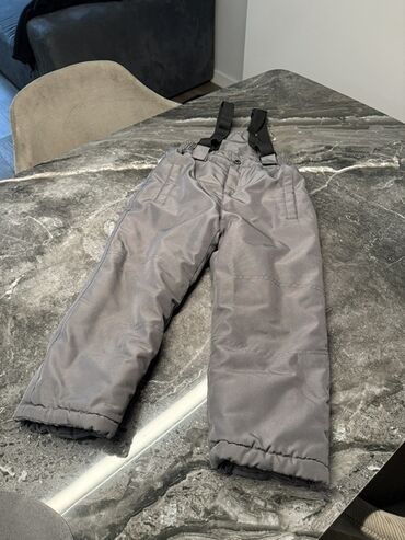 комбинезон для новорожденных зимний: Джинсы и брюки, цвет - Серый