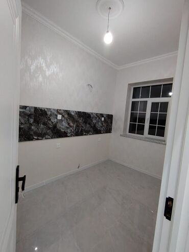 Həyət evləri və villaların satışı: Satılır: Yeni təmirli həyət evi - Giriş: Avtomatik jalüzlü geniş — 3