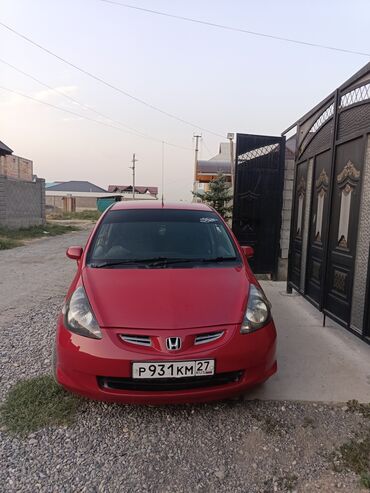 рассрочка авто без первоначального взноса: Honda Fit: 2001 г., 1.3 л, Автоматтык, Бензин, Хетчбек