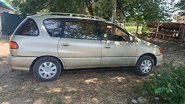 араба ош: Toyota Ipsum: 2001 г., 2 л, Автомат, Бензин, Минивэн — 2