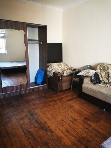 Uzunmüddətli kirayə evlər: 30 kv. m, 1 otaqlı, Qaz, İşıq, Su — 10