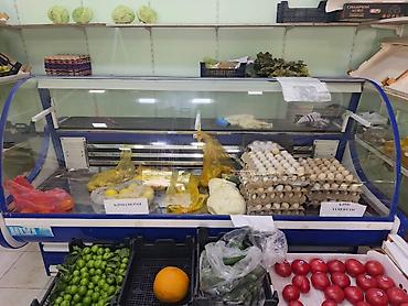 Qida məhsulları: Salam Vitrin ucun soyuducu satilir cox yaxsi veziyyetde qirigi çuruyu — 2