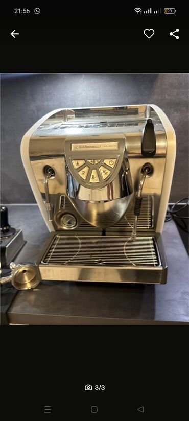 Elektrik çaydanları: Qəhvə maşını Nuova simonelli, Yarımavtomat