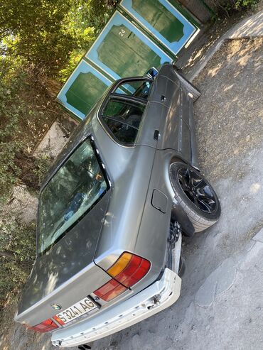 таота камири: BMW 5 series: 1989 г., 2 л, Механика, Бензин, Седан