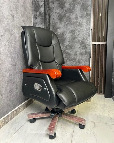 Sifarişlə mebel: Yeni, Təkərli, Qolları tənzimlənir, Dəri
