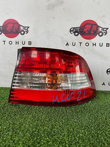 Задний правый стоп-сигнал Toyota 2000 г., Б/у, Оригинал, Япония