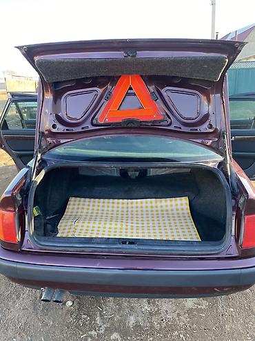 Audi: Audi 100: 1993 г., Механика, Бензин, Седан — 12