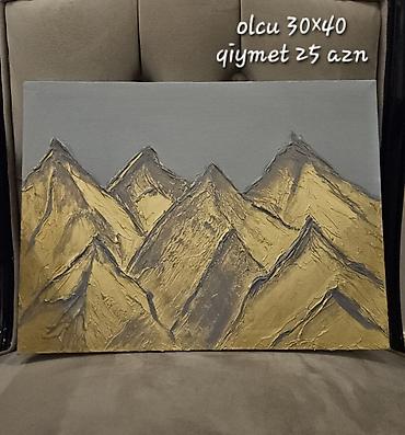 Şəkillər, tablolar: Rəsm əsərləri – əl işi 1) Mövzu: Ay - Dairəvi teksturalı tablo — 8