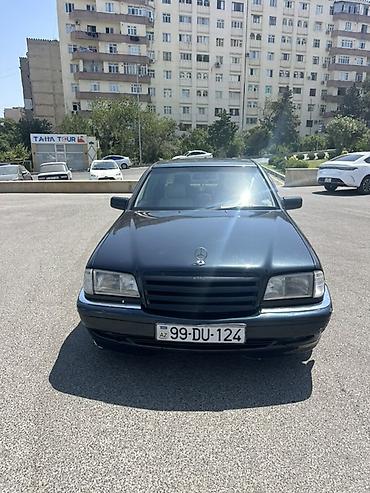 mersedes peci: C 180 avtomat karopka kondisioner lyuk peç işlekdir. 1999 cu il. Udar — 2