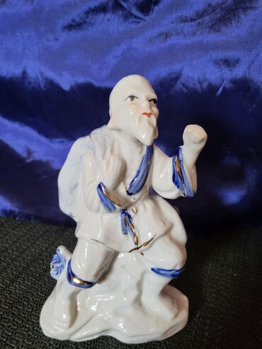 Figurice i makete: Porcelanska nova,vintaz figura kineski mudrac. Figura na lalafo.rs — 7 Figurice i makete: Porcelanska nova,vintaz figura kineski mudrac. Figura — 7