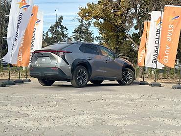 small car: Toyota bZ4X: 2022 г., Электромобиль, Кроссовер — 2