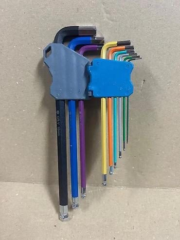 Ključevi: Set dugih L‑imbus ključeva (HEX) u boji, sa držačem - Komplet šarenih — 2