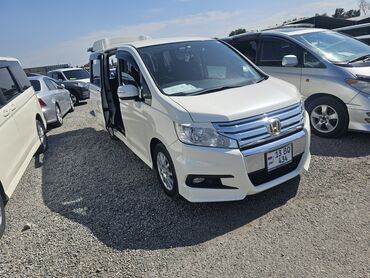 хонда степ рев 3: Honda Stepwgn: 2010 г., 2 л, Автомат, Бензин, Минивэн