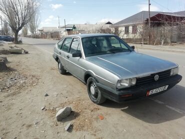 Volkswagen: Volkswagen Passat: 1986 г., 1.8 л, Механика, Бензин, Хэтчбэк