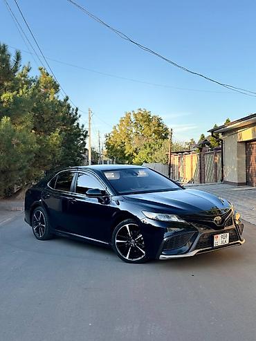 Унаа сатуу: Toyota Camry: 2021 г., 2.5 л, Автомат, Бензин, Седан — 2
