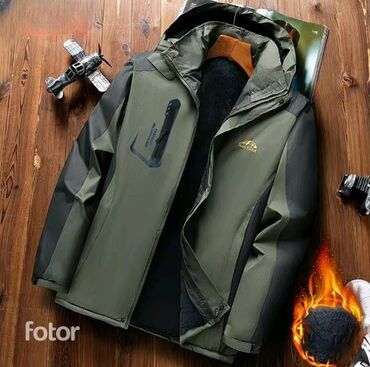 купить куртку женскую в бишкеке: Пуховик, Короткая модель, Китай, С капюшоном, Приталенная модель, Ультралегкий, XL