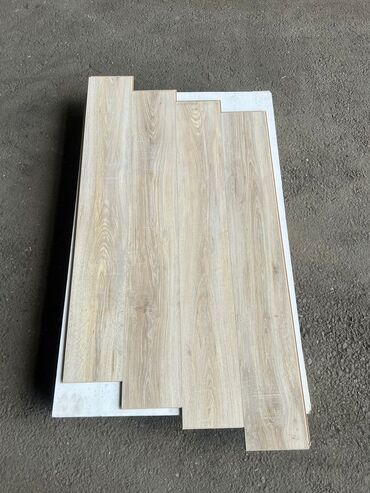 Laminat: Salam əziz musdərilər laminatlarmiz 31 32 33 klass olmagla 8 mm 10 mm -da lalafo.az — 12 Laminat: Salam əziz musdərilər laminatlarmiz 31 32 33 klass olmagla 8 mm 10 mm — 12