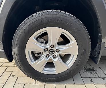 Toyota: Toyota RAV4: 2020 г., 2.5 л, Вариатор, Гибрид, Кроссовер — 27