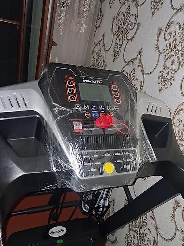 idman trenajoru: VolksGym qaçış trenajoru - Rəqəmsal konsol: sürət, məsafə, vaxt — 1