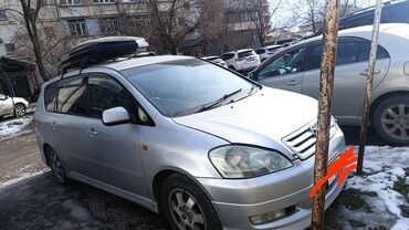 Toyota: Toyota Innova: 2003 г., 2.4 л, Автомат, Бензин