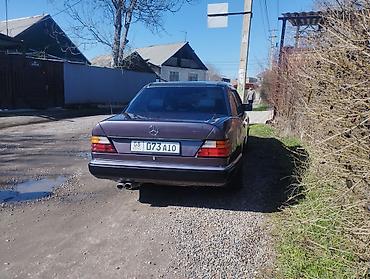 Mercedes-Benz: Mercedes-Benz E-Class: 1991 г., 2 л, Механика, Бензин, Седан — 5