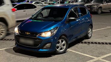аварийный продаю: Chevrolet Spark: 2018 г., 1 л, Автомат, Бензин, Хэтчбэк