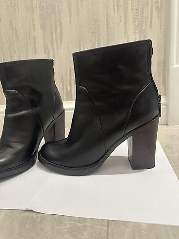 is batinka: Qadın botları – qara, topuqlu - Model: qısa boğazlı (ankle boots) — 3