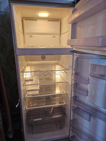 Soyuducular: Xolodelnik beko işlek veziyetde qiymet:400 manat unvan:genclik — 4