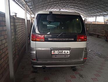 e6 3: Isuzu Filly: 2001 г., 3 л, Автомат, Дизель, Минивэн — 4