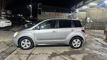 Унаа сатуу: Toyota Ist: 2002 г., 1.5 л, Автомат, Бензин, Хетчбек — 4