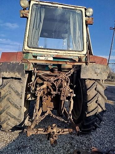 Traktorlar: Yaşıl rəngli kabinəli traktor - Kabin: metal karkaslı, geniş ön şüşə — 5